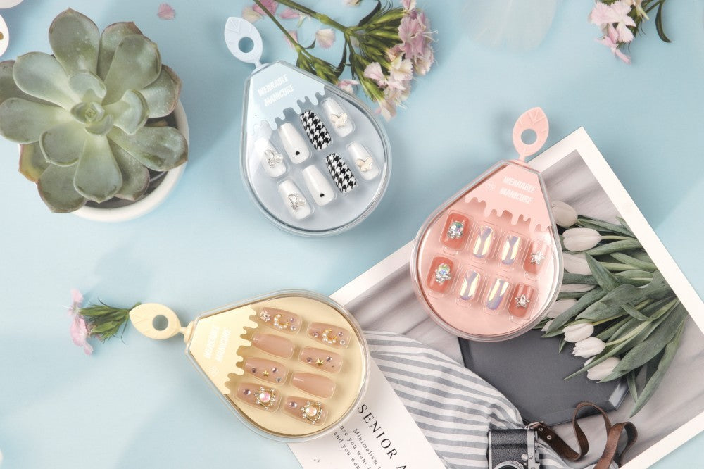 Cute And Sweet Luxury Hand-made Press On Nails 30pcs In Every Box