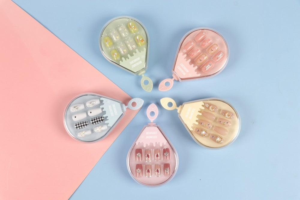 Cute And Sweet Luxury Hand-made Press On Nails 30pcs In Every Box
